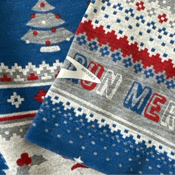 Women’s Brooks Running Base Layer Holiday Christmas Small Tee Top Run Jolly - Picture 3 of 6